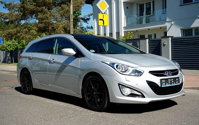 Hyundai i40 cena 36700 przebieg: 246000, rok produkcji 2011 z Płock małe 742